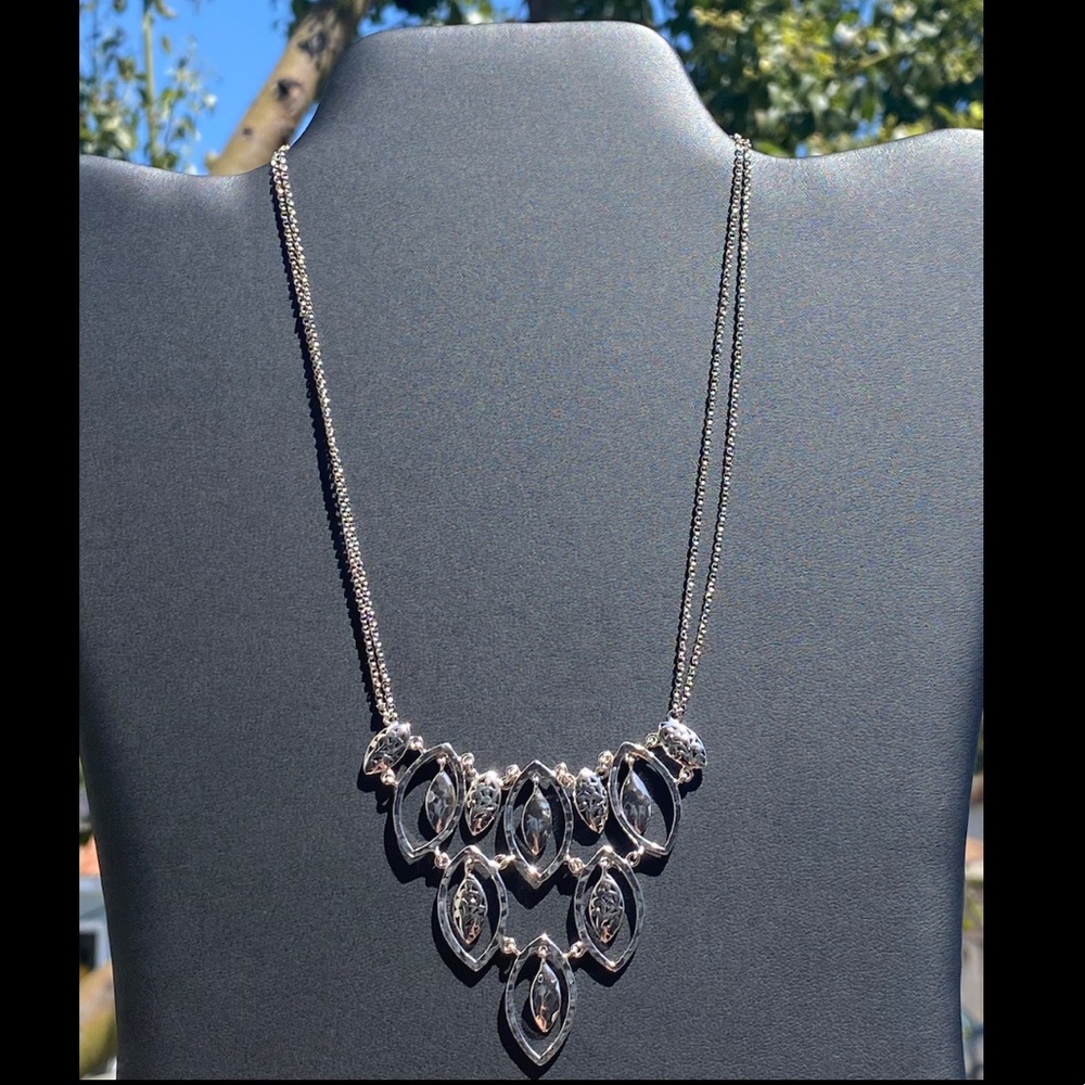 Elegante Lois Hill 925 sterling silver hammered chandelier bib necklace✨